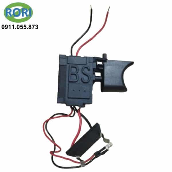 Công tắc máy khoan pin 12V là loại  chuyên dụng, được thiết kế phù hợp để lắp và thay thế trong phần lớn các loại máy khoan pin 12V có trên thị trường. Được thiết kế đặc biệt với ưu điểm là dễ dàng điều chỉnh và kiểm soát tốc độ vận hành của máy, đảo chiều quay linh hoạt, cùng với chức năng phanh, mức độ an toàn cao,... Đây là mẫu công tắc máy thông dụng và được rất nhiều thợ ưa chuộng và lựa chọn. Giải pháp RORI là đơn vị uy tín chuyên cung cấp và phân phối chính hãng các sản phẩm, phụ kiện, vật tư kim khí, các thiết bị điện, máy cầm tay, máy công cụ, bảo hộ lao động, các sản phẩm bảo hộ phòng sơn, phòng sạch,....tại thị trường miền Trung, đặc biệt là tại các tỉnh Huế, Đà Nẵng, Quảng Nam, Quảng Ngãi.