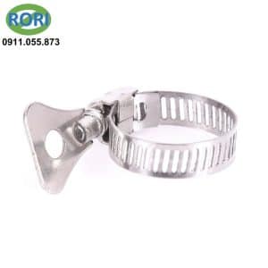 Cổ dê tay vặn inox (đai siết, đai siết cổ dê, đai xiết tay vặn) là phụ kiện rất tiện dụng và được sử dụng phổi biến, rất phù hợp để dùng trong nhiều ứng dụng, công việc. đáp ứng được nhiều yêu cầu từ gia dụng, đời sống, cho đến trong sản xuất, công nghiệp... Giải pháp RORI là đơn vị uy tín chuyên cung cấp và phân phối chính hãng các sản phẩm, phụ kiện, vật tư kim khí, các thiết bị điện, máy cầm tay, máy công cụ, bảo hộ lao động, các sản phẩm bảo hộ phòng sơn, phòng sạch,....tại thị trường miền Trung, đặc biệt là tại các tỉnh Huế, Đà Nẵng, Quảng Nam, Quảng Ngãi.