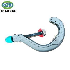 PE-150 - dao cắt ống nhựa - sản phẩm được sản xuất bởi thương hiệu MCC Nhật Bản. Đây là mẫu dao cắt ống có khả năng cắt tốt các loại ống nhựa có đường kính 89-165mm. được sử dụng nhiều trong thi công hệ thống điện nước. Giải pháp RORI tự hào là đơn vị uy tín, chuyên cung cấp và phân phối chính hãng các loại dụng cụ cầm tay, dụng cụ - thiết bị - vật tư kim khí, máy công cụ, dụng - thiết bị điện, vật tư phòng sơn, phòng sạch, bảo hộ lao động,... tại khu vực Miền Trung. Đặc biệt là tại các tỉnh Huế, Đà Nẵng, Quảng Nam, Quảng Ngãi.