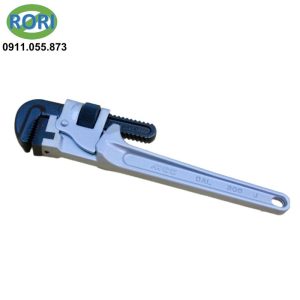 PWDAL30 - Mỏ lết răng cán nhôm 300mm Heavy Duty - Mẫu mỏ lết được sản xuất bởi thương hiệu MCC Japan. Với thiết kế tiện dụng. Khả năng mở ngàm đến 49mm. Điều Này giúp hỗ trợ cho việc siết-mở các loại bu lông, đai ốc, các phụ kiện ống nước, téc nước và các chi tiết có ren có kích thước trong khoảng nêu trên. Giải pháp RORI tự hào là đơn vị uy tín, chuyên cung cấp và phân phối chính hãng các loại dụng cụ cầm tay, dụng cụ - thiết bị - vật tư kim khí, máy công cụ, dụng - thiết bị điện, vật tư phòng sơn, phòng sạch, bảo hộ lao động,... tại khu vực Miền Trung. Đặc biệt là tại các tỉnh Huế, Đà Nẵng, Quảng Nam, Quảng Ngãi.