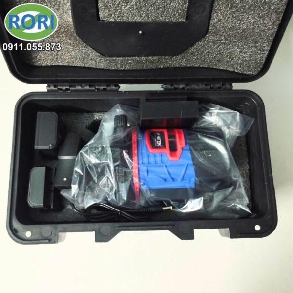 Kết hợp với độ chính xác cao và 5 tia laser xanh có độ sáng mạnh, điều chỉnh linh hoạt,... Máy cân bằng Laser AK HiTEK AK-018 được xem là công cụ hỗ trợ lý tưởng và phù hợp cho các công việc liên quan đến xây dựng và trang trí nội - ngoại thất.