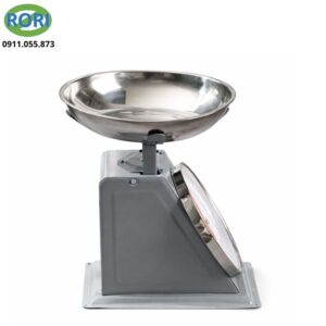 Cân đồng hồ cơ 20kg Deli DL338004 thiết kế chắc chắn, mặt số lớn rõ nét, độ chia 100g chính xác, phù hợp cân thực phẩm, nông sản và hàng hóa tại gia đình, cửa hàng và nhà bếp.