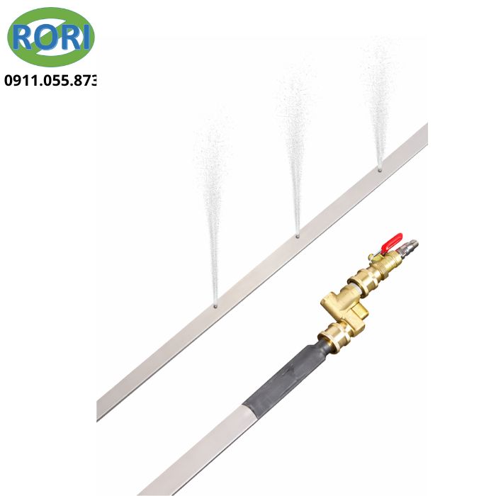 Đầu xịt vệ sinh két nước hính hãng dùng để vệ sinh két nước, đường ống và khe hẹp trong gara ô tô.
