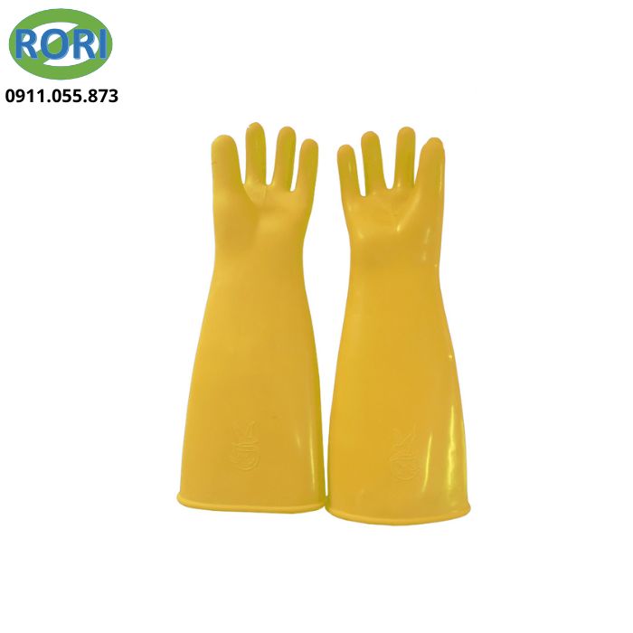 Găng tay cao su cách điện 24kV Vicadi GT08 là thiết bị bảo hộ chuyên dụng, giúp bảo vệ người lao động khi làm việc với hệ thống điện trung áp. Sản phẩm được sản xuất từ cao su thiên nhiên, đảm bảo độ đàn hồi và khả năng cách điện ổn định.