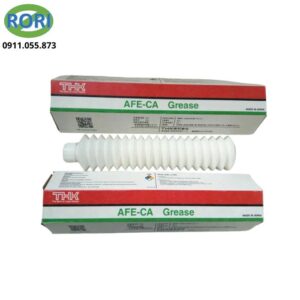 Mỡ bôi trơn THK AFE CA (AFE  Grease) là loại mỡ đa dụng, tạo bụi thấp, được phát triển bởi THK. Đặc biệt phù hợp sử dụng trong môi trường phòng sạch và chân không. Chuyên dùng cho các hệ thống chuyển động tuyến tính như LM Guide (ray trượt), Ball Screw (vít me bi), vòng bi và cụm trượt cơ khí chính xác cao. Sản phẩm sử dụng dầu tổng hợp cao cấp và chất làm đặc gốc Urea, giúp giảm ma sát, bôi trơn ổn định, vận hành êm và duy trì khả năng bôi trơn trong thời gian dài. 