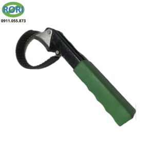 Cờ lê dây đai tháo lọc dầu ô tô 60-120mm là dụng cụ chuyên dụng giúp tháo lắp lọc dầu nhanh chóng, an toàn và không làm biến dạng bề mặt lọc. Sản phẩm phù hợp cho gara sửa chữa ô tô, trung tâm bảo dưỡng và cả người dùng cá nhân muốn tự thay dầu tại nhà.