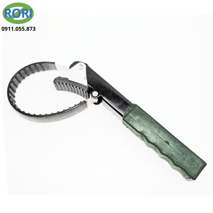 Cờ lê dây đai tháo lọc dầu ô tô 60-120mm là dụng cụ chuyên dụng giúp tháo lắp lọc dầu nhanh chóng, an toàn và không làm biến dạng bề mặt lọc. Sản phẩm phù hợp cho gara sửa chữa ô tô, trung tâm bảo dưỡng và cả người dùng cá nhân muốn tự thay dầu tại nhà.