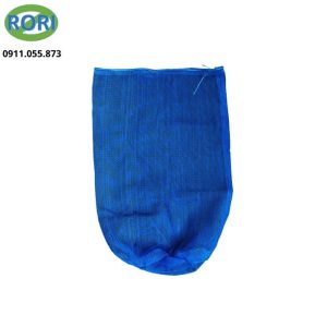     Túi lưới đựng đồ chất liệu lưới cước xanh là túi đựng dụng cụ tiện lợi, dễ sàng sử dụng. Túi đựng với thiết kế dây rút làm quá trình vận chuyển dễ dàng tránh rơi mất đồ.