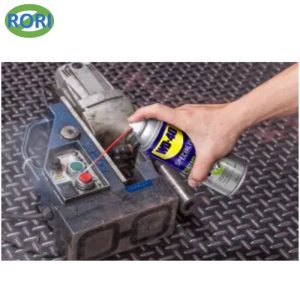 Nước rửa mạch điện tử WD-40 specialist contact cleaner là giải pháp làm sạch bo mạch an toàn vào hiệu. Việc vệ sinh mạch điện tử nhằm đảm bảo các thiết bị điện tử của bạn không bị bám bụi gây ảnh hưởng đến trạng thái hoạt động của nó. Vệ sinh thường xuyên giúp thiết bị tăng thêm tuổi thọ và đạt hiệu quả sử dụng cao