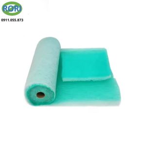 Trong hệ thống phòng sơn công nghiệp, việc kiểm soát bụi và hơi sơn là yếu tố quan trọng giúp đảm bảo chất lượng bề mặt sản phẩm. Bông lọc bụi phòng sơn 0.6m được sản xuất từ sợi thủy tinh cao cấp, có khả năng giữ lại bụi sơn và các hạt sơn bay trong không khí hiệu quả. Sản phẩm được ứng dụng rộng rãi trong các buồng sơn ô tô, xưởng nội thất, nhà máy cơ khí và nhiều ngành công nghiệp khác. Nếu bạn đang tìm kiếm một loại bông lọc có độ bền cao, hiệu suất lọc ổn định và dễ thay thế, đây là lựa chọn đáng cân nhắc.