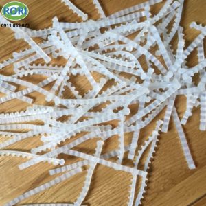 Dây cao su răng cưa được làm từ chất liệu cao su bền bỉ, là dây rút giúp cố định các đồ vặt bằng nút thắt bền chặt. Sản phẩm với giá thành hợp lý sẽ là lựa chọn phù hợp giúp cố định hàng hóa, sắp xếp dây dẫn một cách hiệu quả.