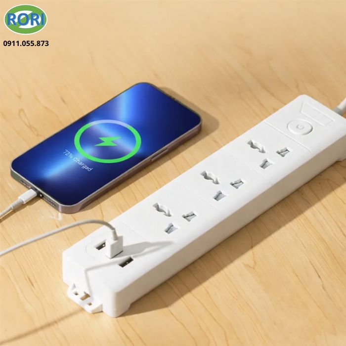 Ổ cắm điện Deli ET408 là giải pháp sử dụng điện an toàn nhờ chất liệu chống cháy. Ngoài ra sản phẩm còn là loại ổ điện đa năng phù hợp với nhiều loại thiết bị điện tử. Thiết kế gọn gàng và dễ dàng sử dụng. Phù hợp cho mọi yêu cần cần thiết của khách hàng.