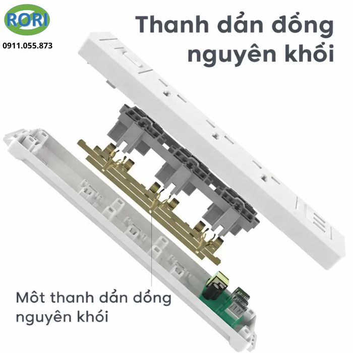 Ổ cắm điện Deli ET408 là giải pháp sử dụng điện an toàn nhờ chất liệu chống cháy. Ngoài ra sản phẩm còn là loại ổ điện đa năng phù hợp với nhiều loại thiết bị điện tử. Thiết kế gọn gàng và dễ dàng sử dụng. Phù hợp cho mọi yêu cần cần thiết của khách hàng.