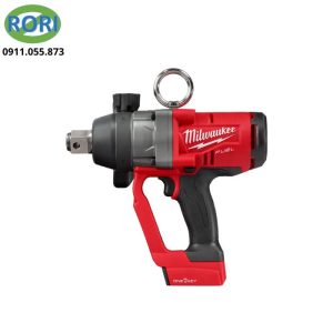 Trong các ngành xây dựng, cơ khí và bảo trì công nghiệp, việc tháo lắp bu lông đòi hỏi thiết bị có lực tác động mạnh và khả năng vận hành ổn định. M18 ONEFHIWf1 Milwaukee được thiết kế để đáp ứng những yêu cầu đó. Máy siết bu lông hay máy bắn bu lông sở hữu kiểu dáng chắc chắn, sử dụng nền tảng pin M18 và động cơ FUEL™. Mang đến hiệu suất cao cho các công việc chuyên nghiệp.