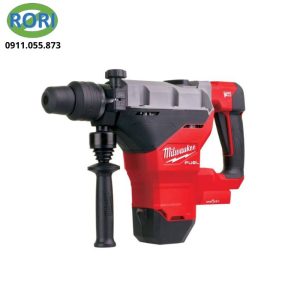Máy khoan búa M18 FHM là dòng máy khoan búa SDS-Max không dây thuộc hệ M18 FUEL™. Thiết bị được phát triển cho các công việc khoan và đục phá bê tông yêu cầu hiệu suất cao. M18 FHM của Milwaukee kết hợp sức mạnh của nền tảng M18™ với khả năng di chuyển linh hoạt khi làm việc tại công trường. Thiết kế của máy hướng đến người dùng chuyên nghiệp. Thân máy chắc chắn và tay cầm phụ giúp kiểm soát thiết bị tốt hơn trong quá trình thao tác.