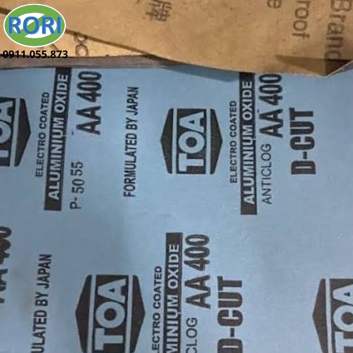 Trong gia công và sửa chữa, chà nhám là bước quan trọng để làm sạch và tạo độ đồng đều cho bề mặt. Giấy nhám L-TOA-P80 là sản phẩm dạng tờ, có độ hạt P80 và thiết kế phù hợp cho nhiều công việc xử lý bề mặt. Sản phẩm có thể sử dụng trong các công đoạn chà nhám thủ công và hoàn thiện vật liệu. Giấy còn được biết đến là giấy nhám nước, giấy nhám tờ, giấy nhám TOA,...